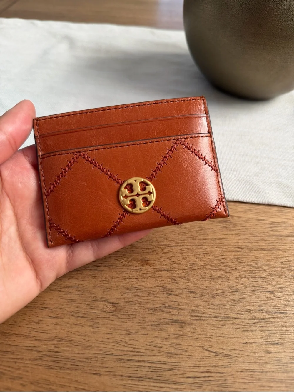 New tory burch Willa cardholder slim card case in dark whiskey